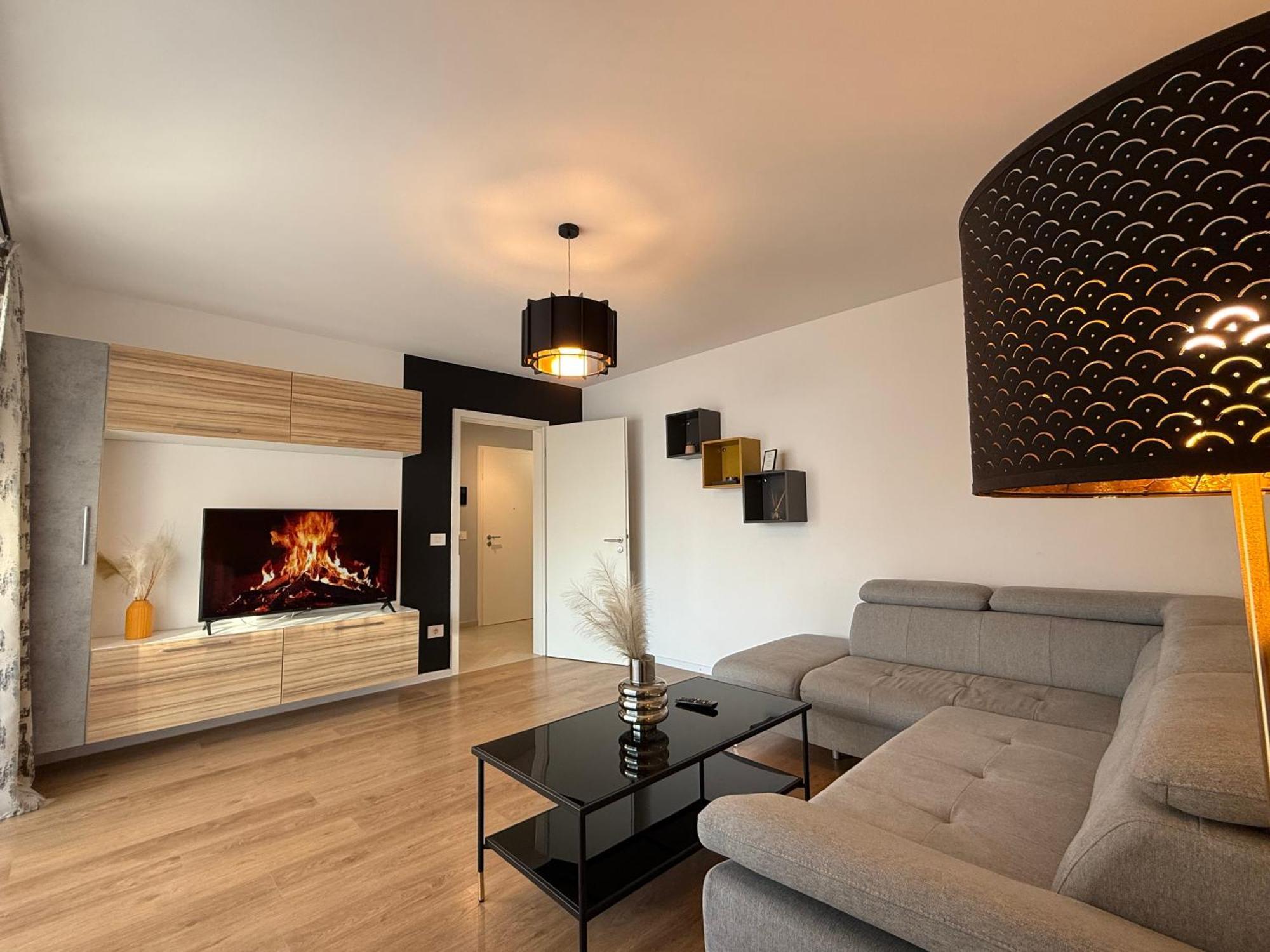 Kasper Coresi Mall - Rise Private Apartments & Suites Braşov Dış mekan fotoğraf